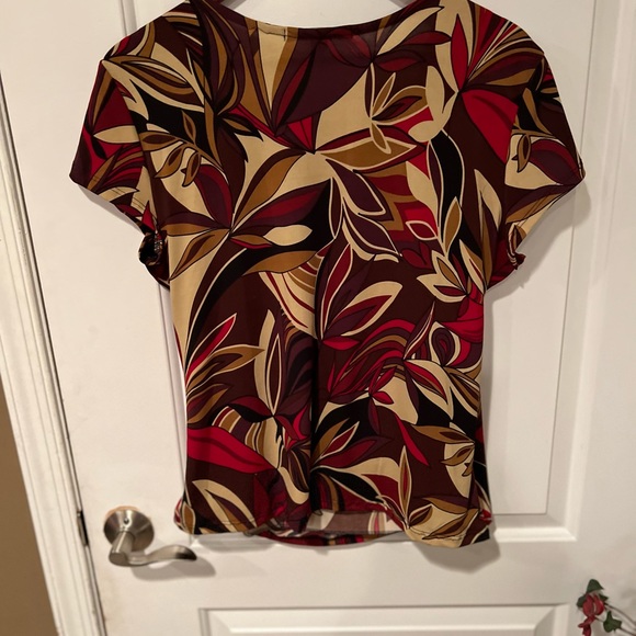 Briggs New York Size XL shirt sleeve top like new - Picture 3 of 7